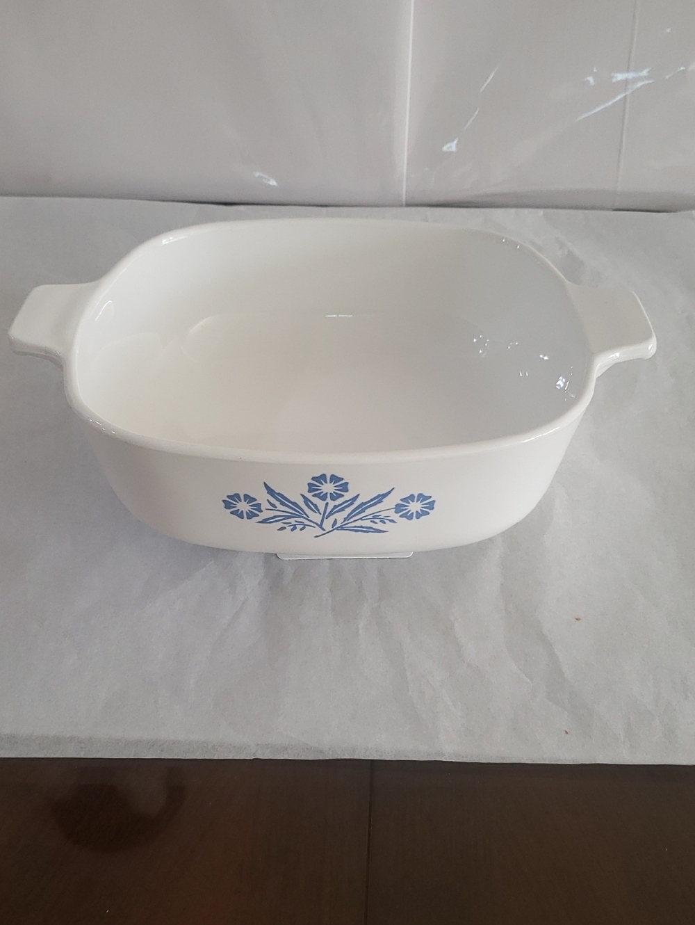 Vintage Corningware White Ceramic Casserole with Blue Cornflower 1 Quart